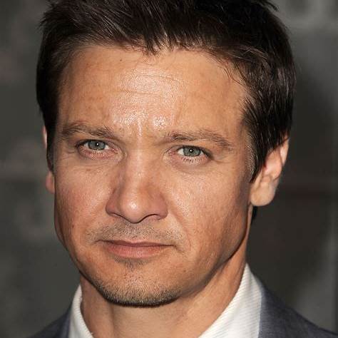 JEREMY RENNER